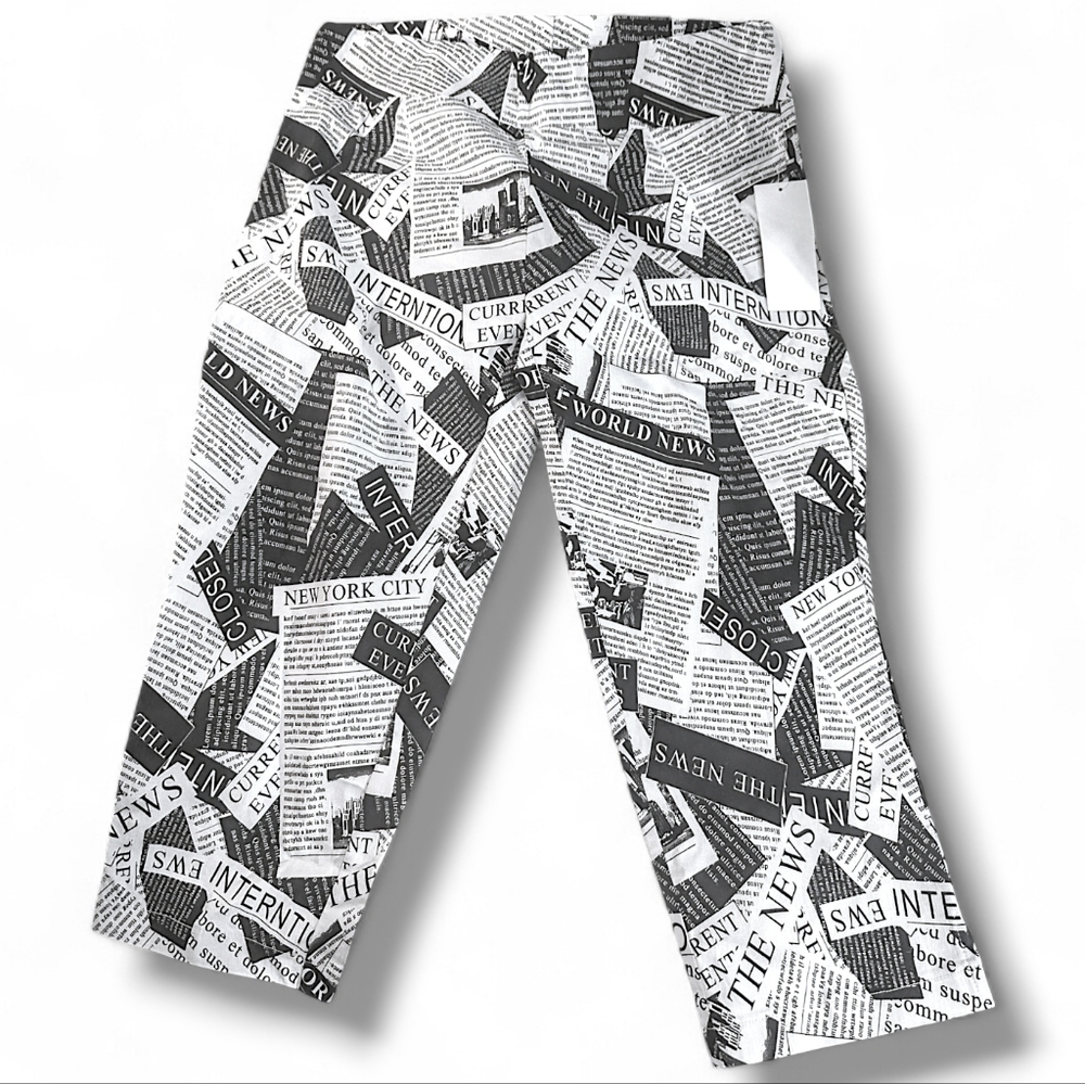 NWT Newspaper Print Flat Front Capris by Style-Right Inc. Women's L - Picture 3 of 3